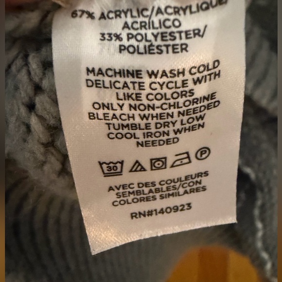 Ann Taylor Gray Dotted Jacquard Sweater – Size Medium - Picture 7 of 10